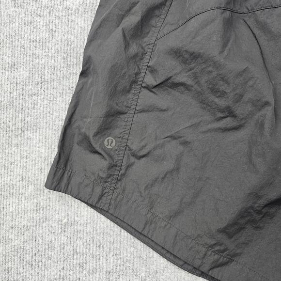 Lululemon Shorts Womens 14 Lightweight Running Athletic Drawstring Windbreaker - Picture 3 of 6